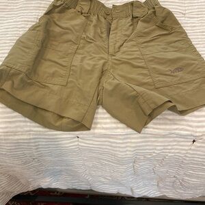 AFTCO Men's Hybrid Shorts in Olive